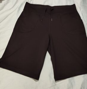 NWOT! Lululemon Athletica Shorts Sz 8